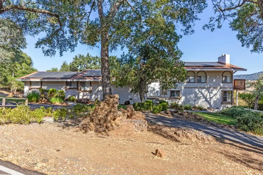 17512 Holiday Drive, Morgan Hill, CA 95037 - Image #2