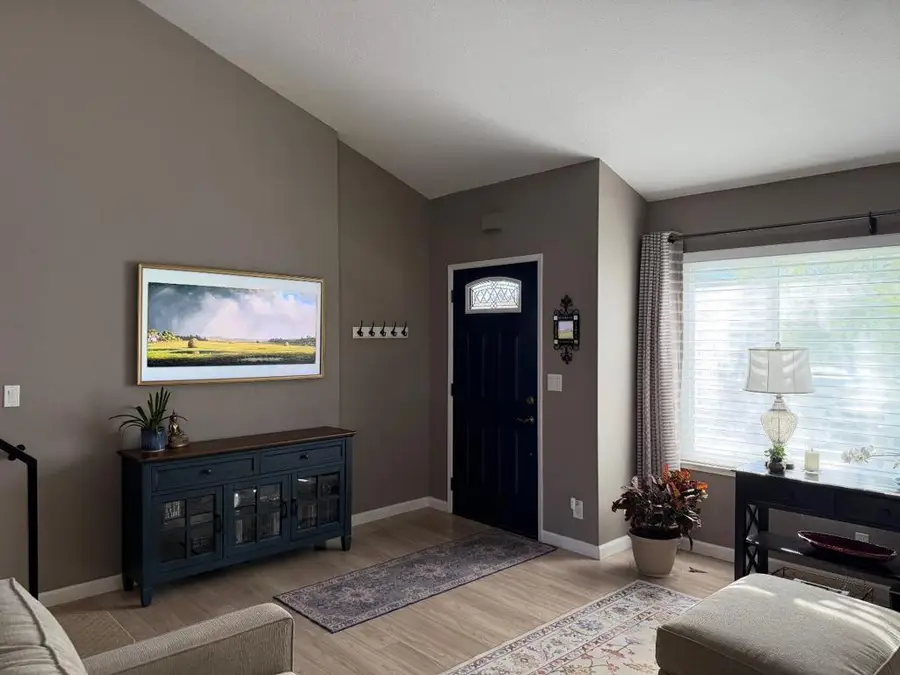 1015 Warburton Avenue, Santa Clara, CA 95050 - Image #3