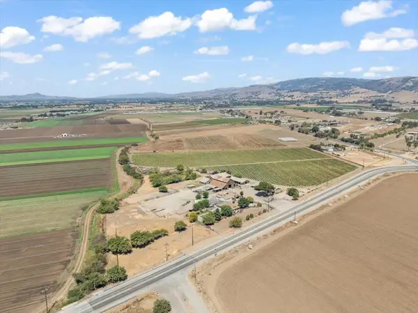 2675 Pacheco Pass Highway, Gilroy, CA 95020