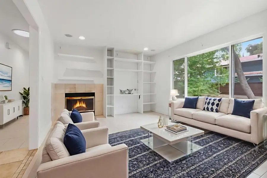 21564 Mary Alice Way, Los Gatos, CA 95033 - Image #3