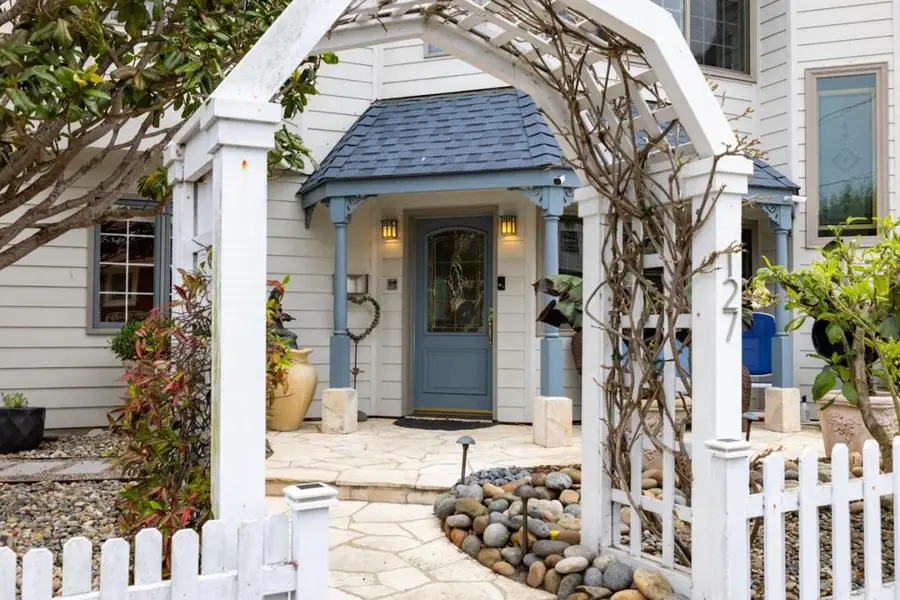 127 16th Street, Pacific Grove, CA 93950 - Image #3