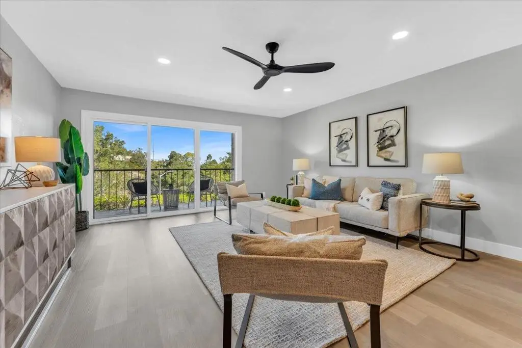 1685 Bayridge Way #204, San Mateo, CA 94402 - Image #1