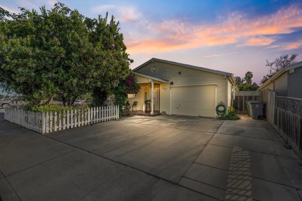601 Chaparral Court, Hollister, CA 95023 - #1