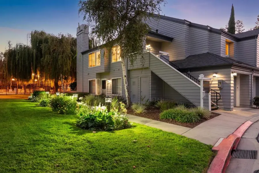 1612 Parkview Green Circle, San Jose, CA 95131 - Image #2