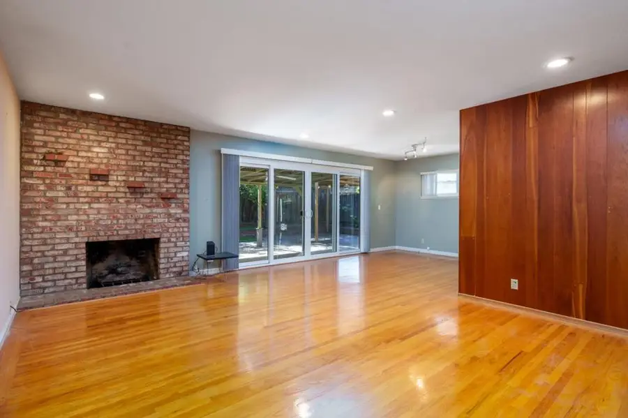 1014 W Homestead Road, Sunnyvale, CA 94087 - Image #2