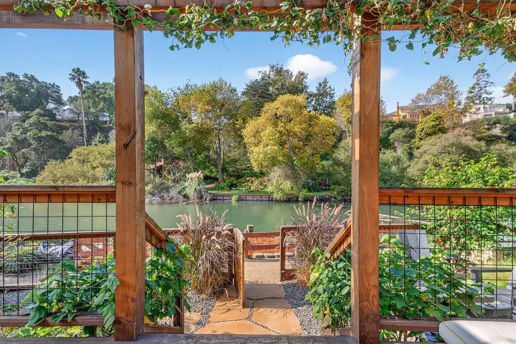 425 Riverview Avenue, Capitola, CA 95010 - Image #1