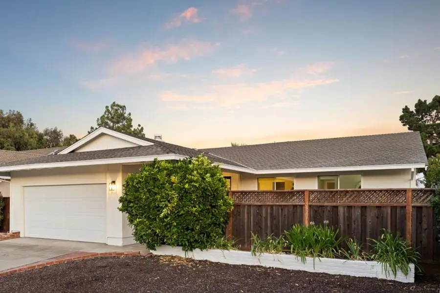 530 Barkentine Lane, Redwood City, CA 94065 - Image #2