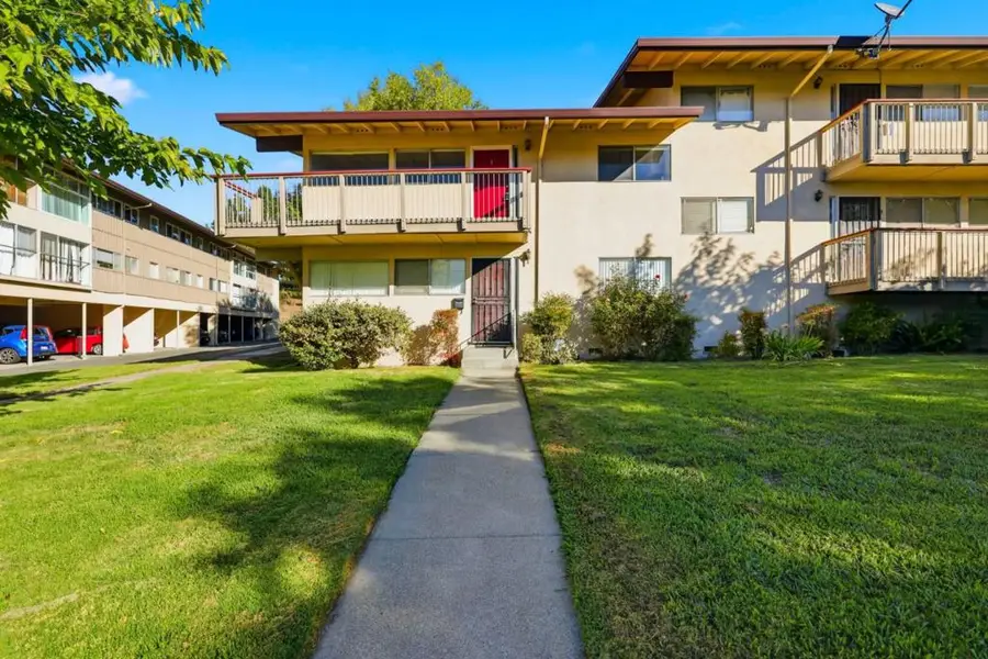 2351 Paloma Court #8, Pinole, CA 94564 - Image #2