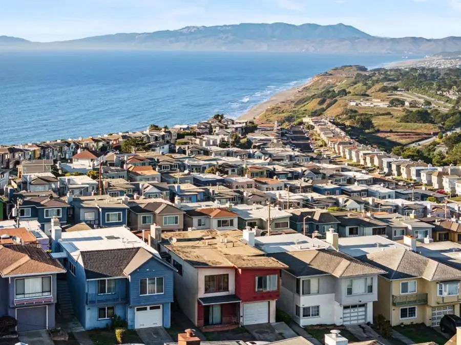 64 Crestview Avenue, Daly City, CA 94015 - Image #2