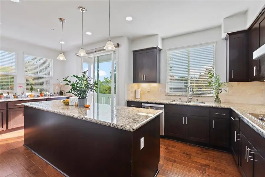 2041 Atlas Loop, Mountain View, CA 94043 - #3