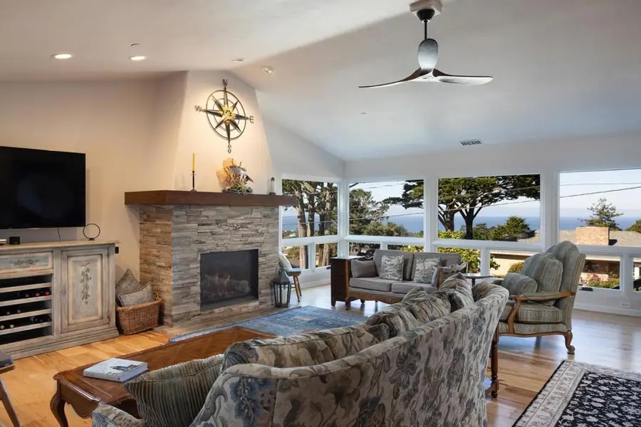 307 Bishop Avenue, Pacific Grove, CA 93950 - #2