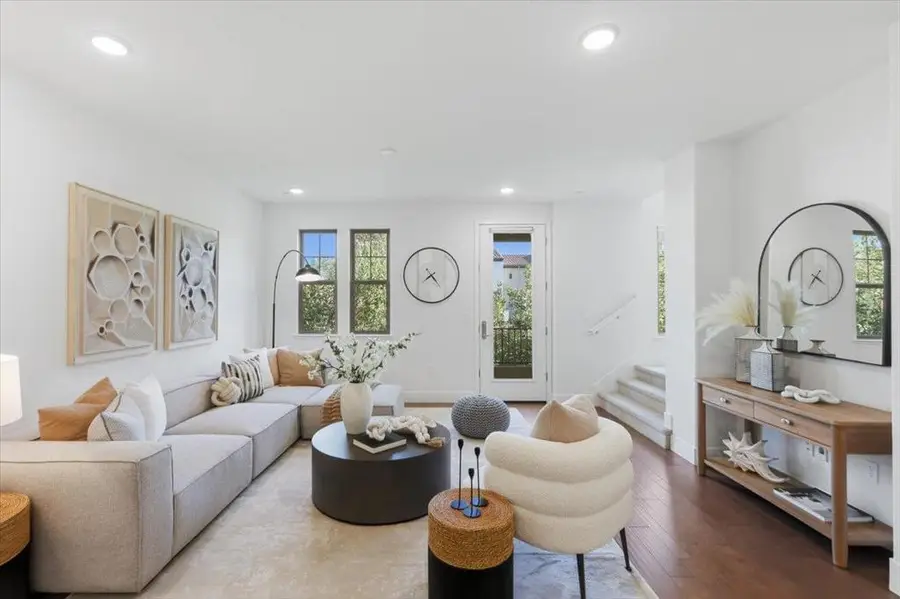 650 Tyrella Avenue, Mountain View, CA 94043 - Image #2