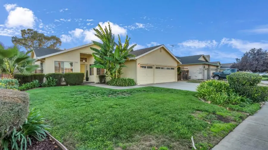 17391 Walnut Grove Drive, Morgan Hill, CA 95037 - Image #2