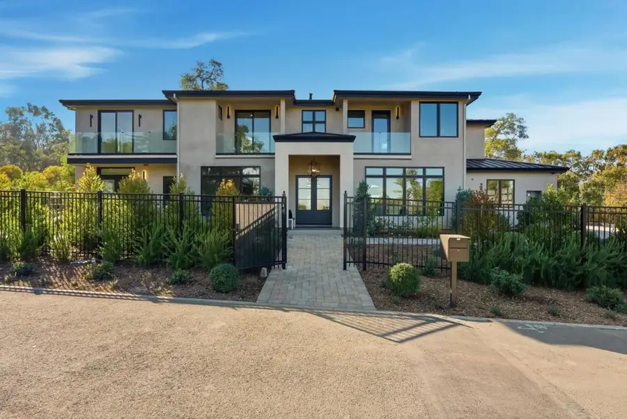 20388 Hill Avenue, Saratoga, CA 95070 - #2