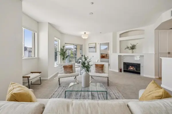 200 Baltic Circle #232, Redwood City, CA 94065