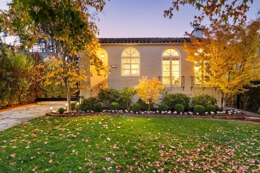 105 Pepper Avenue, Burlingame, CA 94010 - Image #2