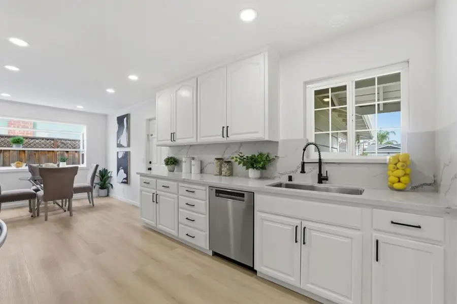 5571 Sunny Oaks Drive, San Jose, CA 95123 - Image #3