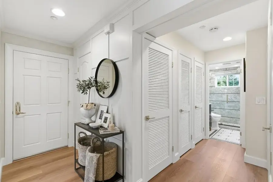 20 Willow Road #7, Menlo Park, CA 94025 - Image #2