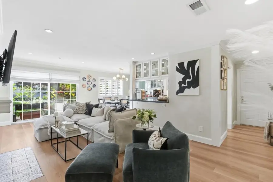 20 Willow Road #7, Menlo Park, CA 94025 - Image #3