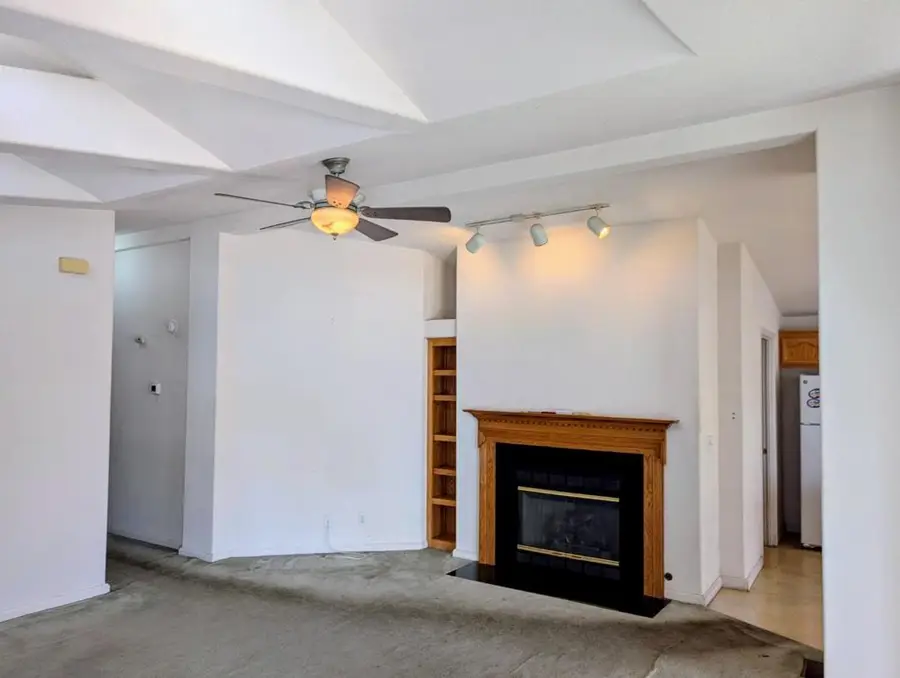 1075 Space Park Way, Mountain View, CA 94043 - Image #2