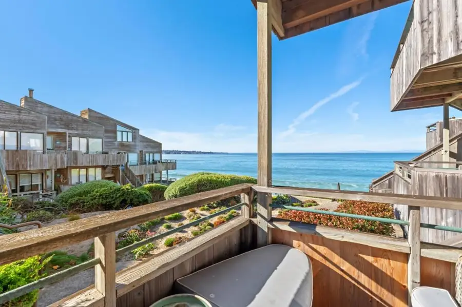 1 Surf Way #115, Monterey, CA 93940 - #3