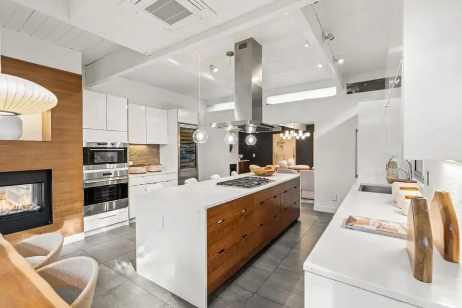 3502 Arbutus Avenue, Palo Alto, CA 94303 - Image #2