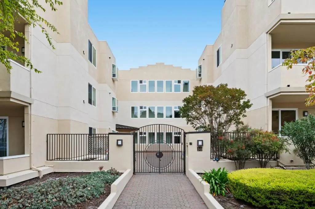 30 Lorton Avenue #105, Burlingame, CA 94010 - Image #1