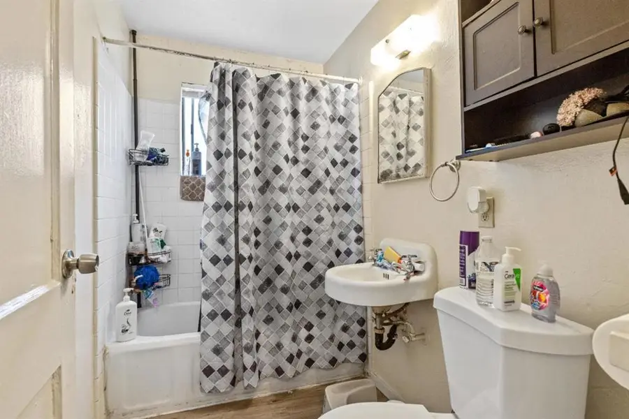 916 Middlecoff Avenue, Modesto, CA 95351 - Image #2