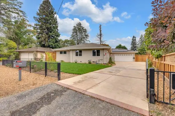 447 Traverso Avenue, Los Altos, CA 94022