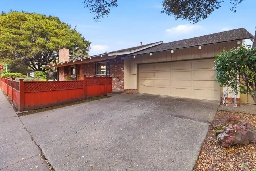 1001 Maywood Drive, Belmont, CA 94002 - Image #3