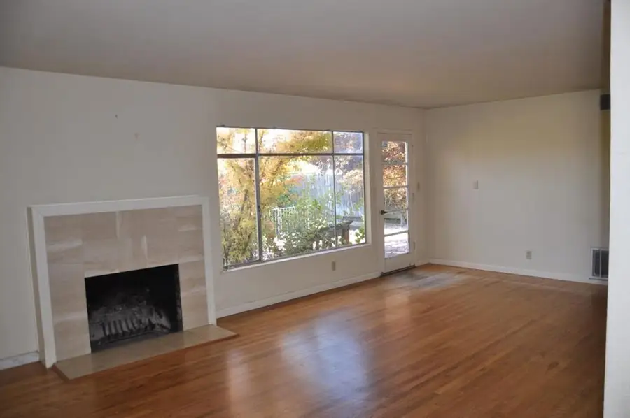 15104 Bel Escou Drive, San Jose, CA 95124 - Image #2