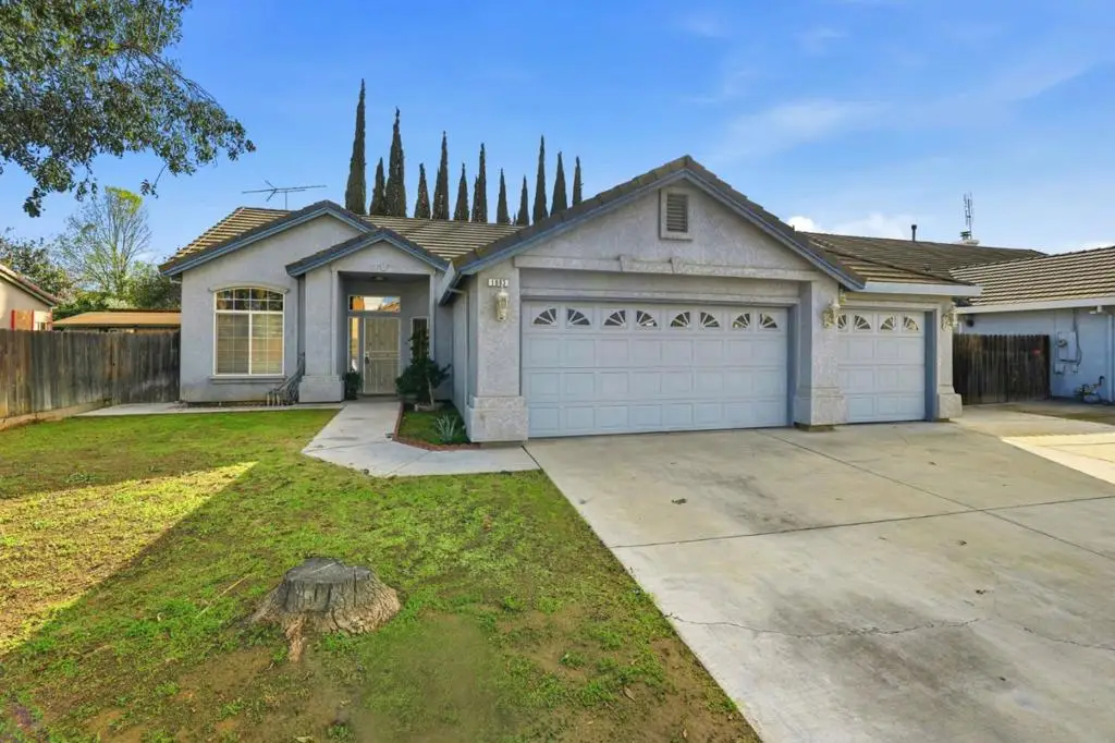 1883 College Greens Drive, Los Banos, CA 93635 - Image #1