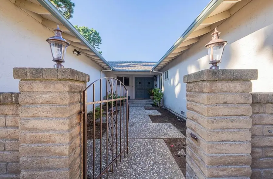 1007 Driftwood Place, Salinas, CA 93901 - Image #3