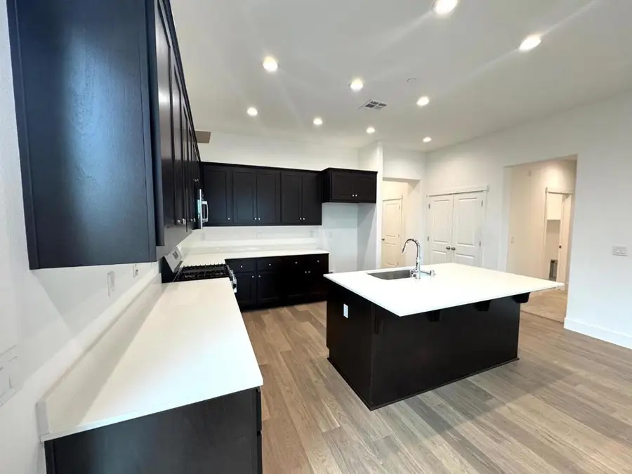 1261 Gypsum Court, Los Banos, CA 93635 - Image #3