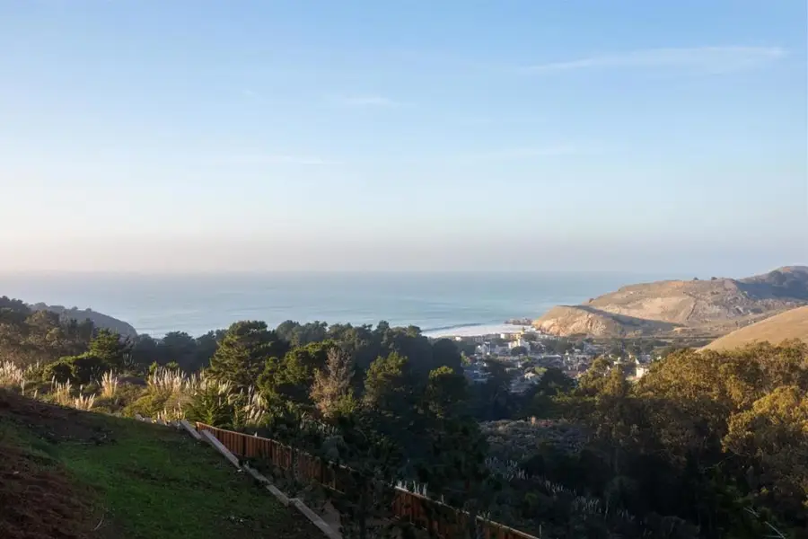 821 Fassler Avenue, Pacifica, CA 94044 - Image #3