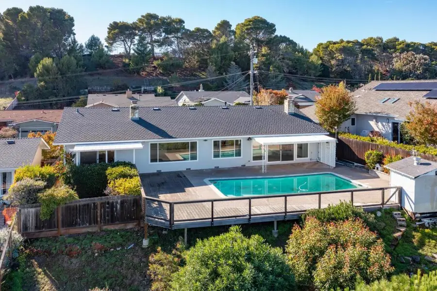 1033 Hewitt Drive, San Carlos, CA 94070 - Image #2