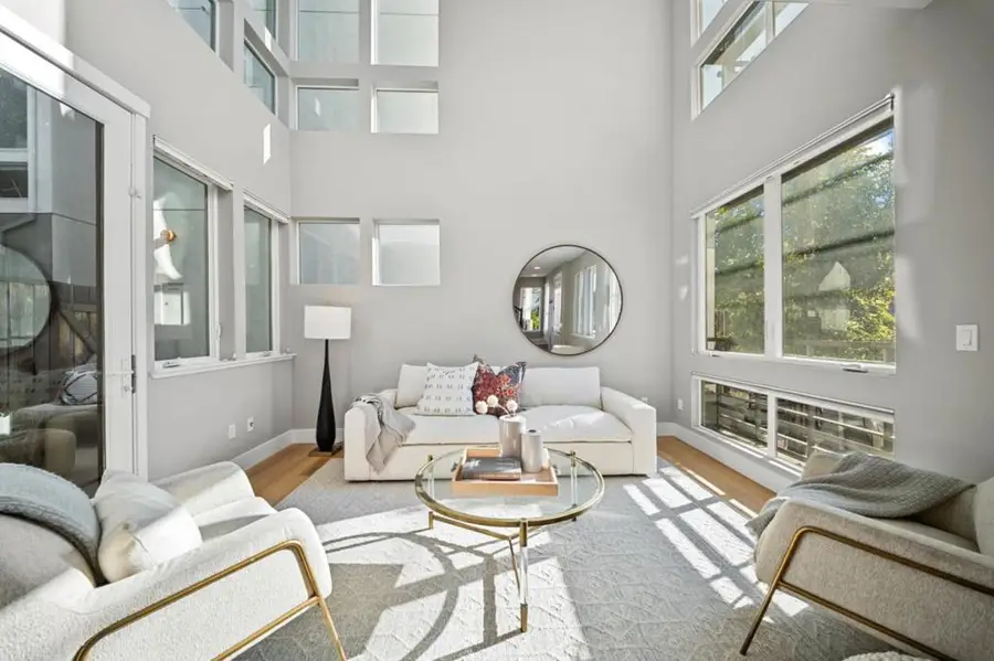 630 Warren Street, Redwood City, CA 94063 - Image #2