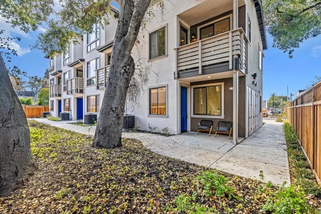 943 Woodside Road, Redwood City, CA 94061 - Image #1