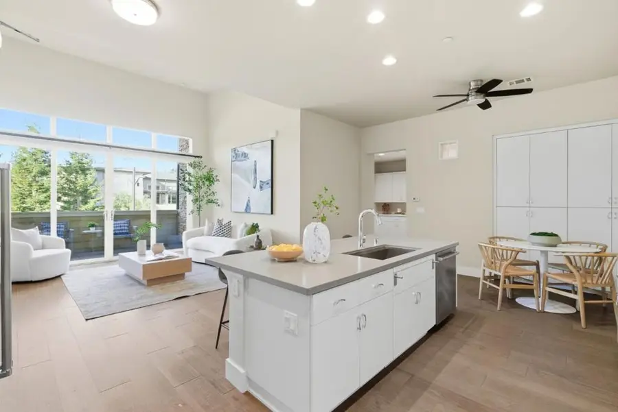 889 N San Antonio Road #2020, Los Altos, CA 94022 - Image #2