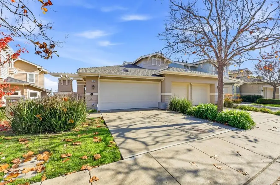 134 Cliff Swallow Court, Brisbane, CA 94005 - Image #3