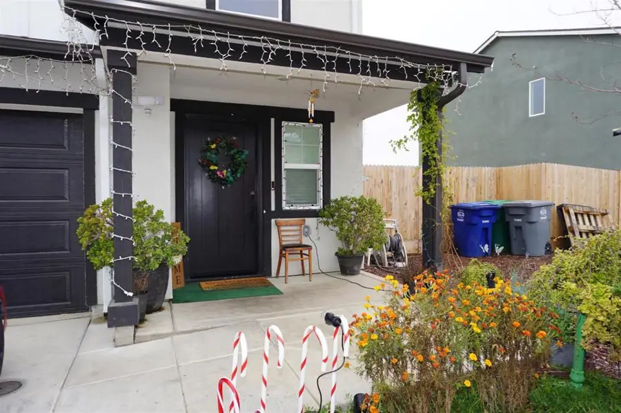 405 Greene Way, Los Banos, CA 93635 - Image #2