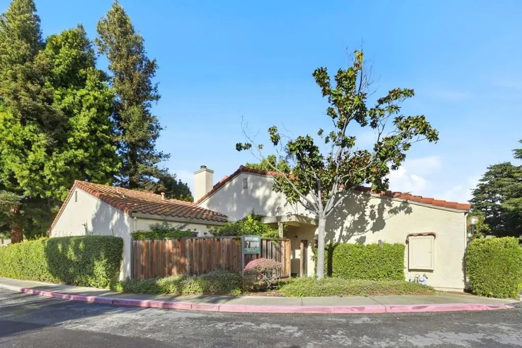 142 Mission Drive, East Palo Alto, CA 94303 - Image #1