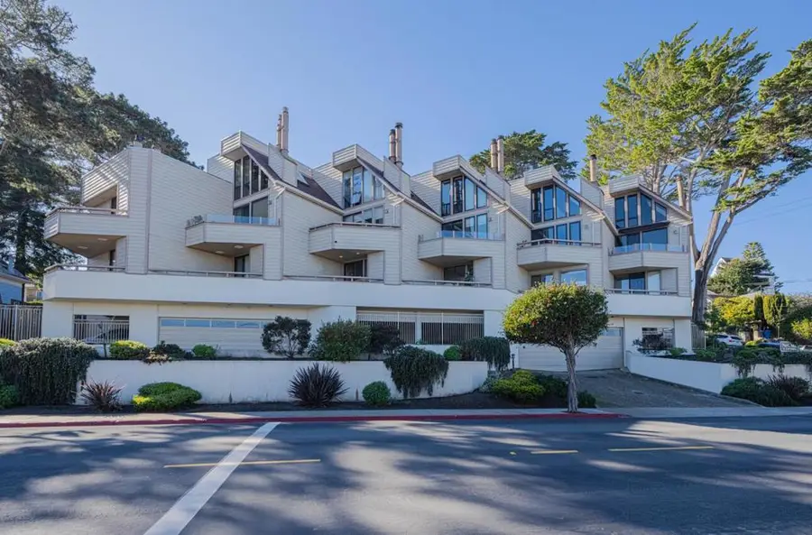 585 Hawthorne Street #103, Monterey, CA 93940 - Image #2