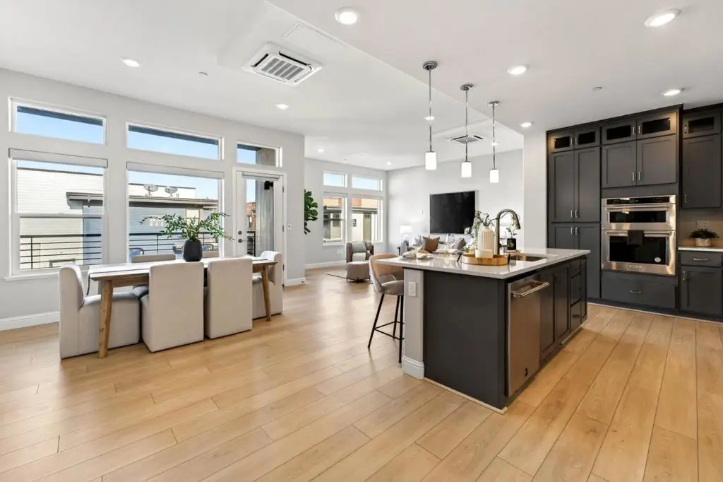 220 Waters Park Circle #304, San Mateo, CA 94403 - Image #1