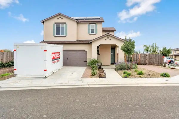 888 Descanso Ave, Clovis, CA 93619