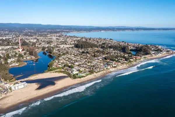 656 24th Avenue, Santa Cruz, CA 95062