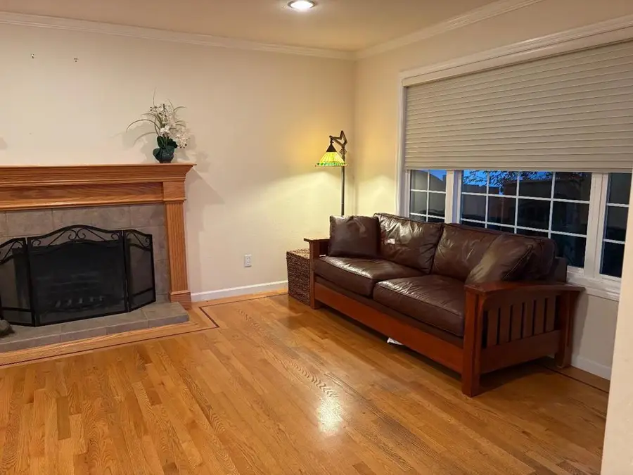 233 E Taylor Avenue, Sunnyvale, CA 94085 - Image #3