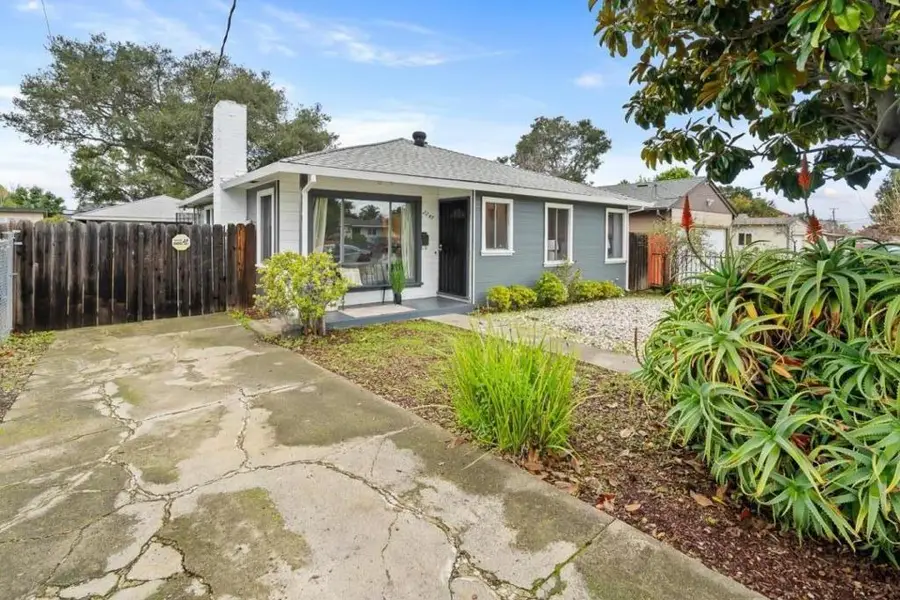 2247 Menalto Avenue, East Palo Alto, CA 94303 - #2