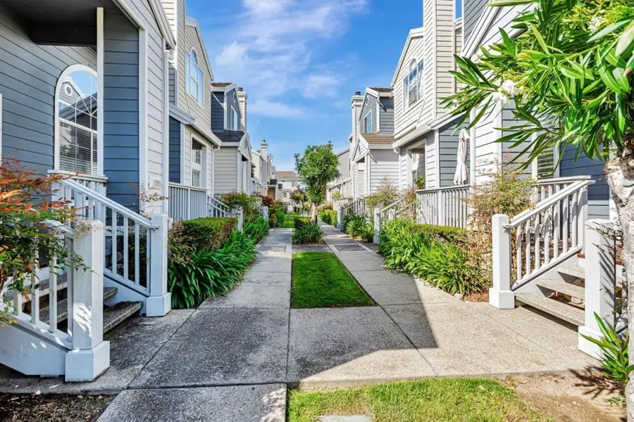 4 Brigantine Lane, Redwood City, CA 94065 - #2