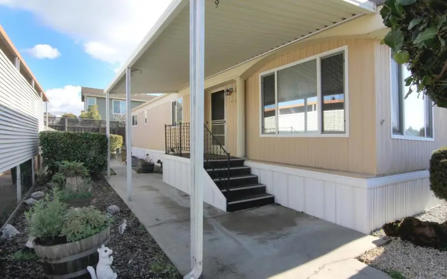4425 Clares Street, Capitola, CA 95010 - Image #3